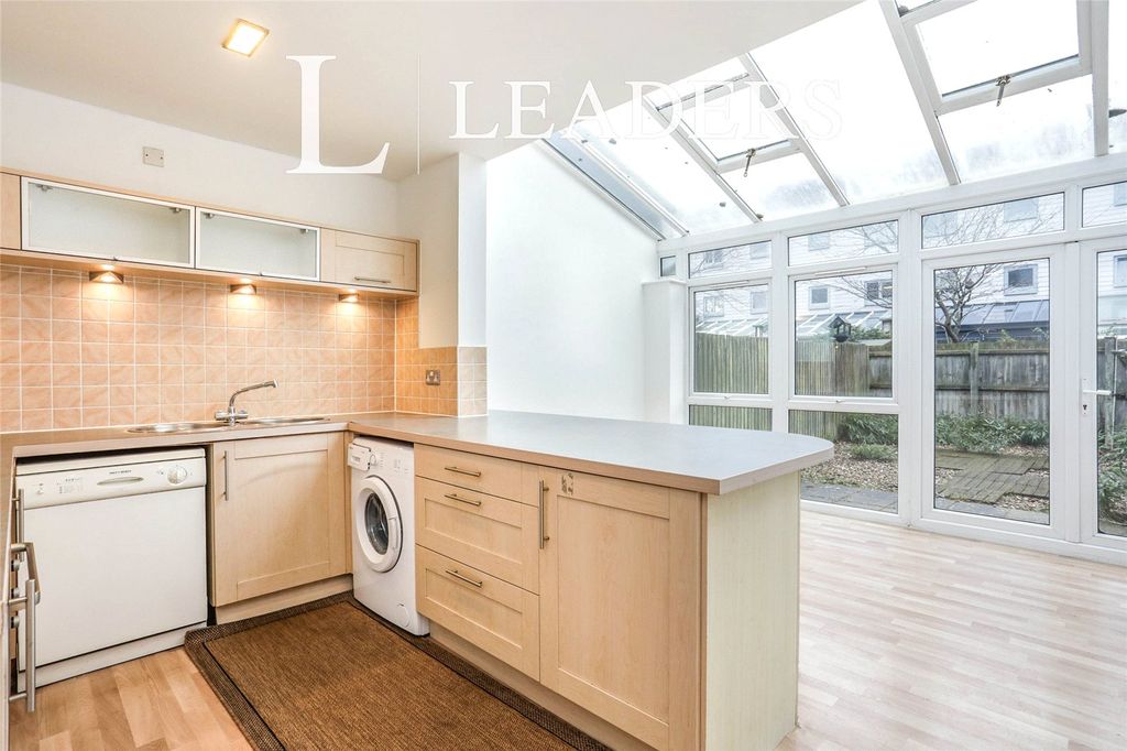 Property photo 3 of 17 Picture No. 04