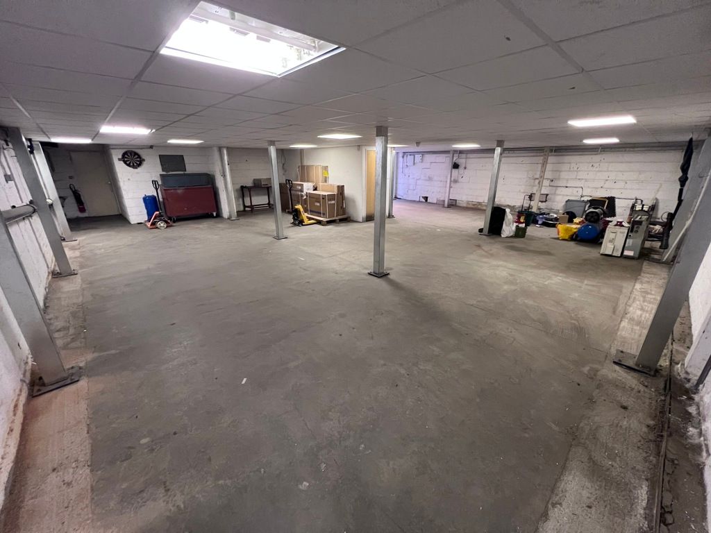 Property photo 3 of 12 Photo 16