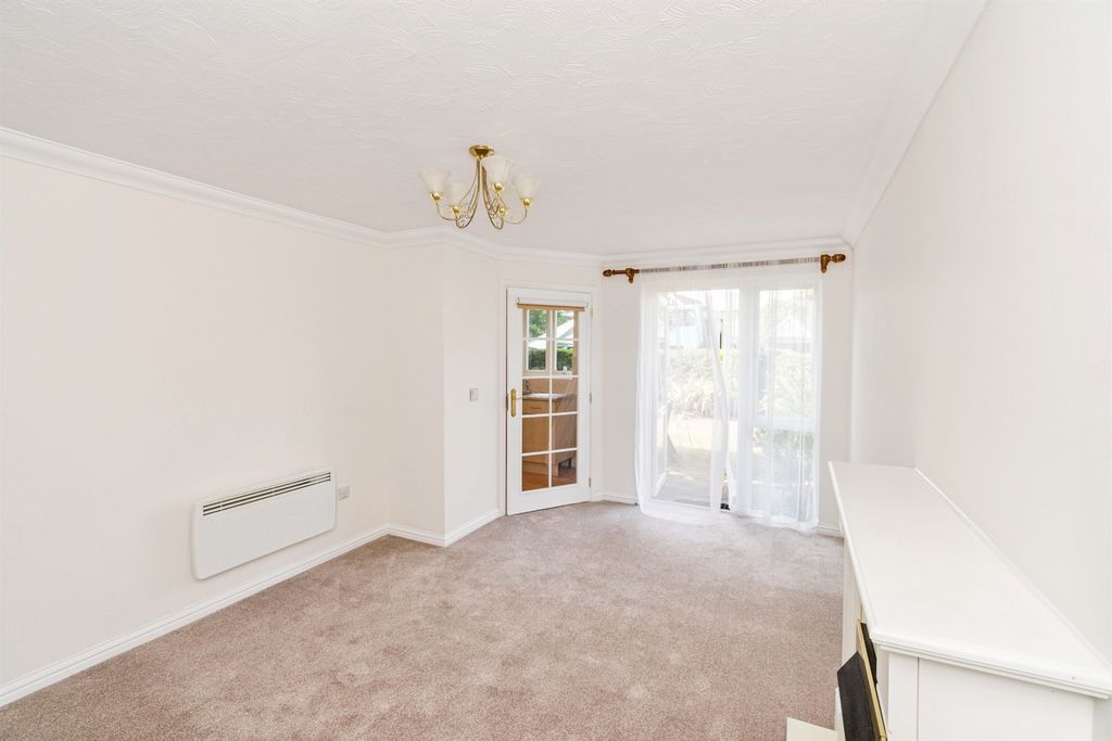 Property photo 2 of 19