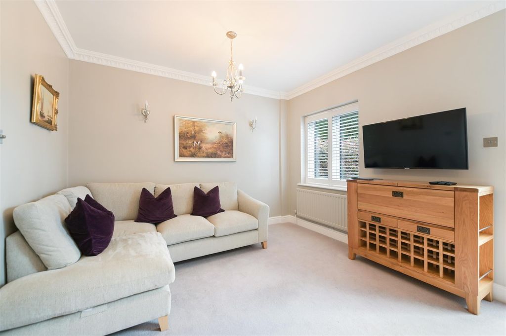 Property photo 3 of 15 Meade Court,28- (4).Jpg