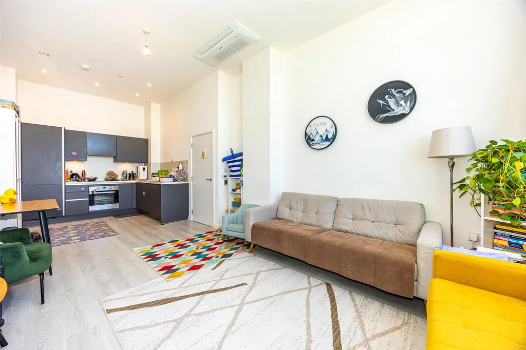 Carnation Gardens, Hayes UB3 - View 6