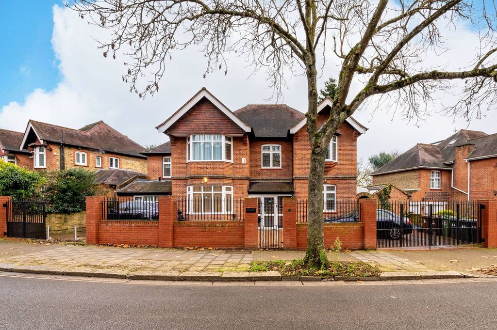 Property photo 1 of 17