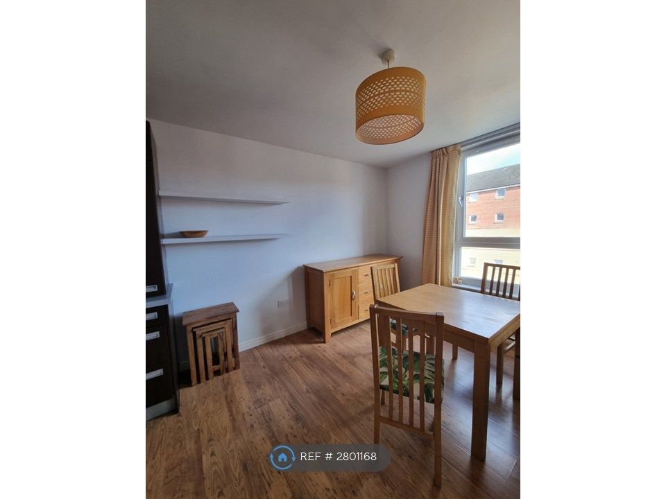 Property photo 3 of 35