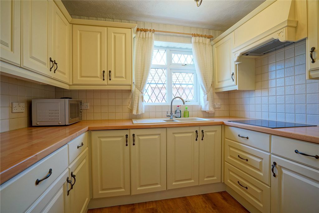 Property photo 3 of 12 Picture No. 04