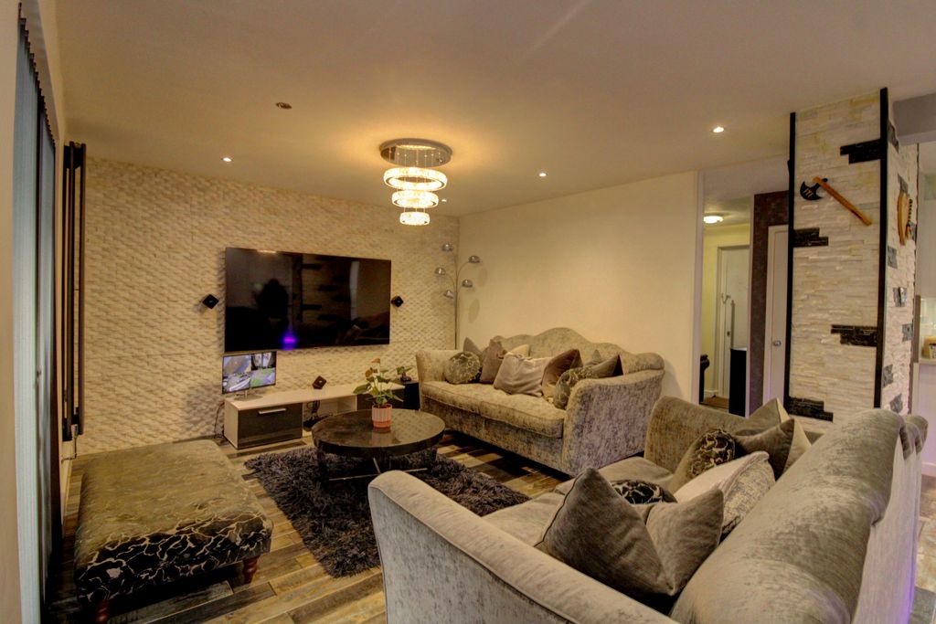 Property photo 3 of 30 3