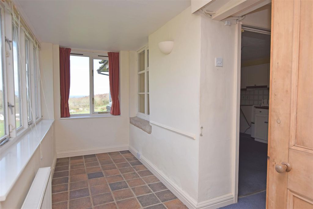 Property photo 3 of 14 Sunroom.Jpg