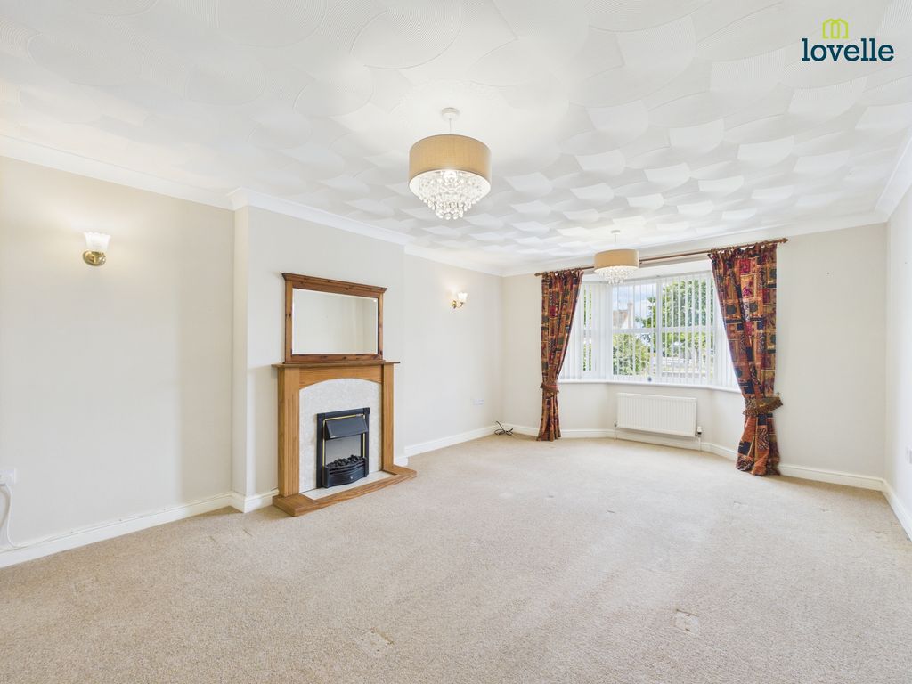 Property photo 2 of 24