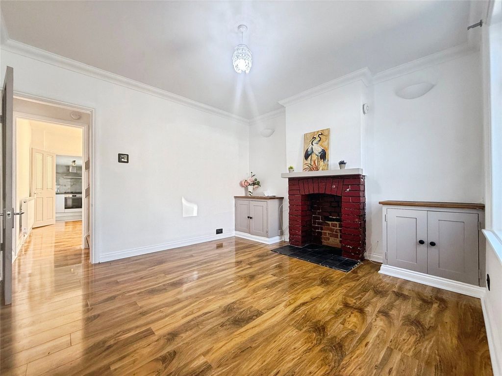 Property photo 2 of 13 Picture No. 08