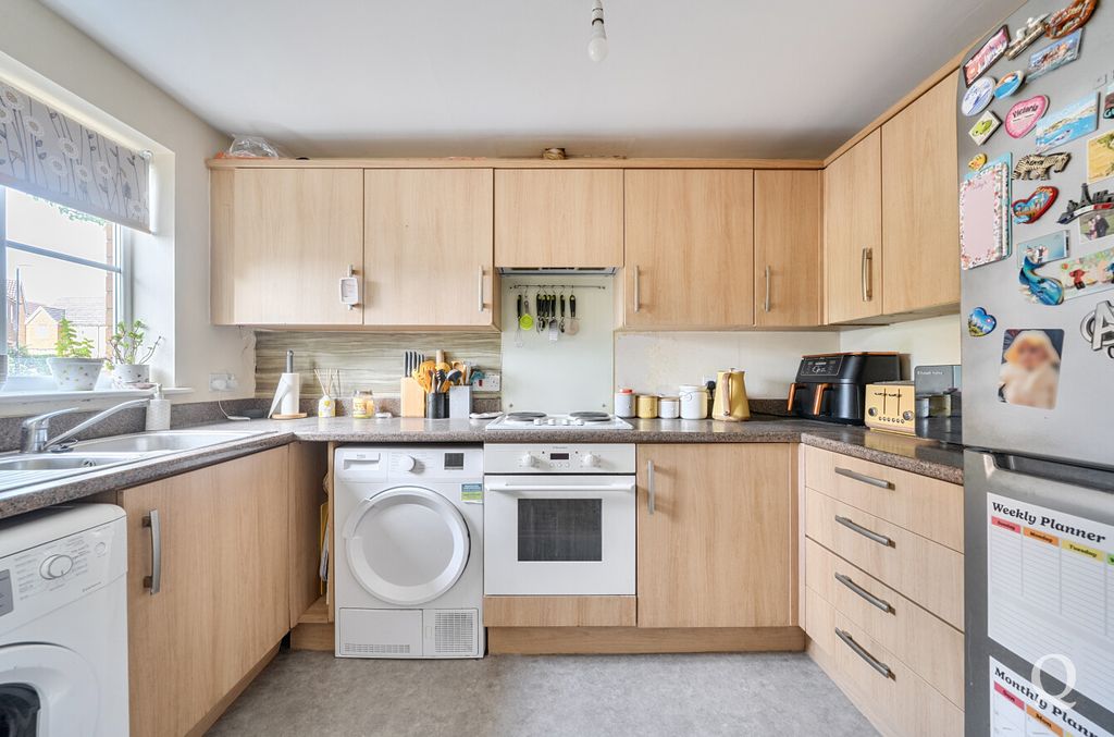 Property photo 2 of 20 d1d31768-454d-401...