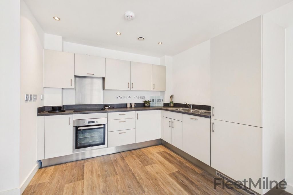 Property photo 2 of 15 Kitchen