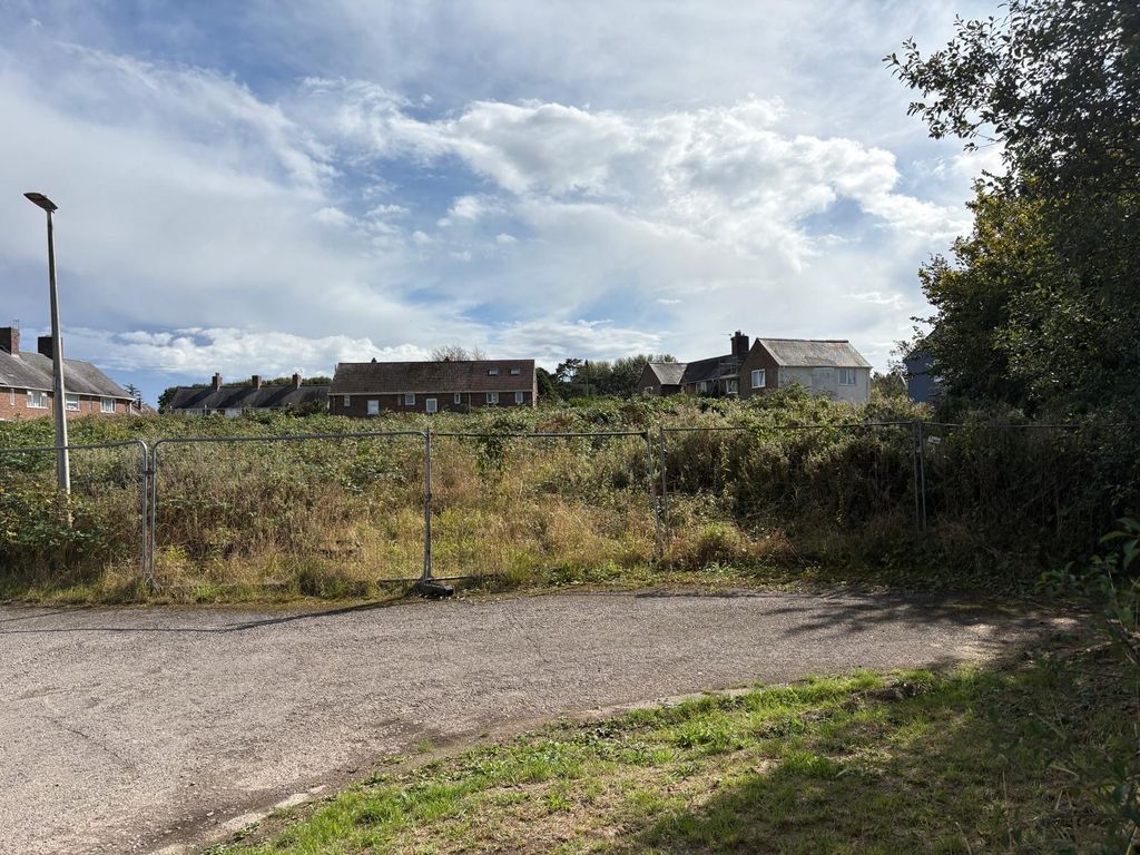 Property photo 3 of 5