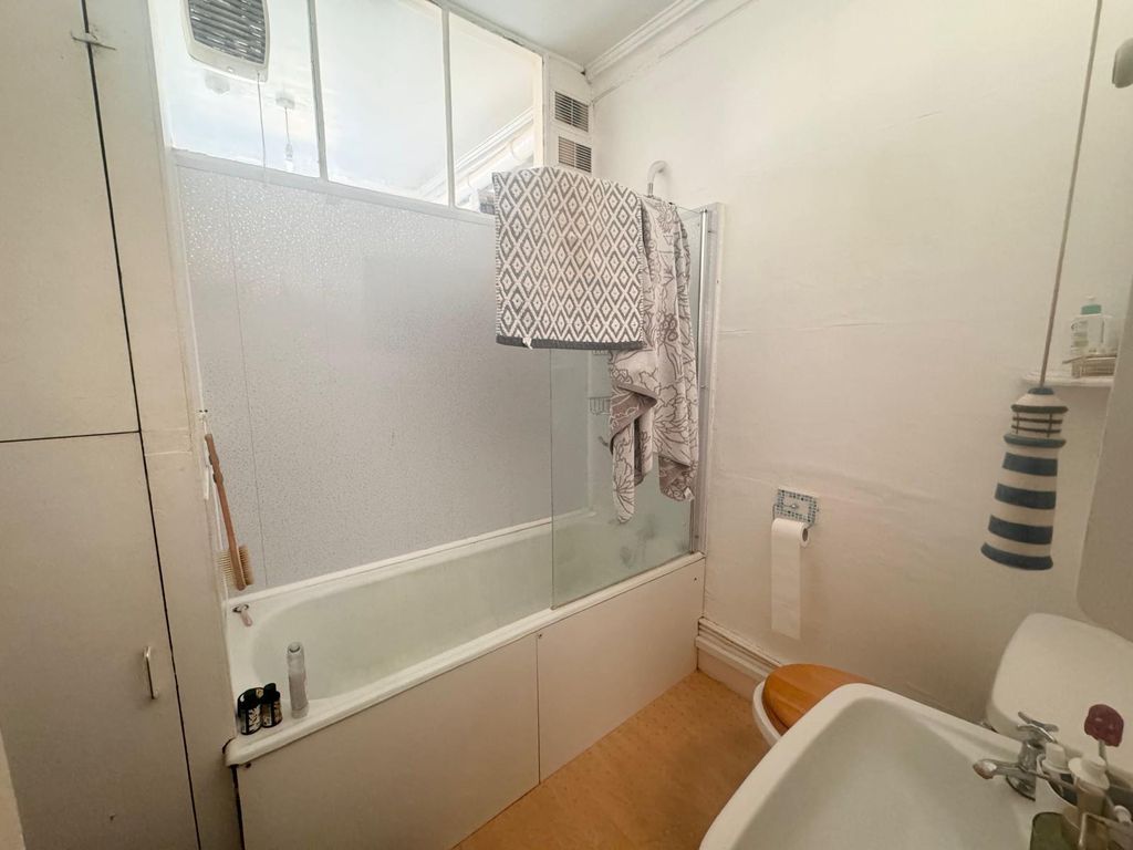 Property photo 3 of 5 Bathroom