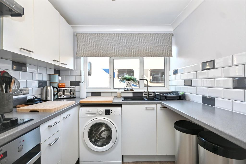 Property photo 3 of 17 Dsc_2735.Jpg