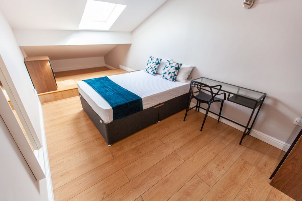 Property photo 3 of 17 Img_9654