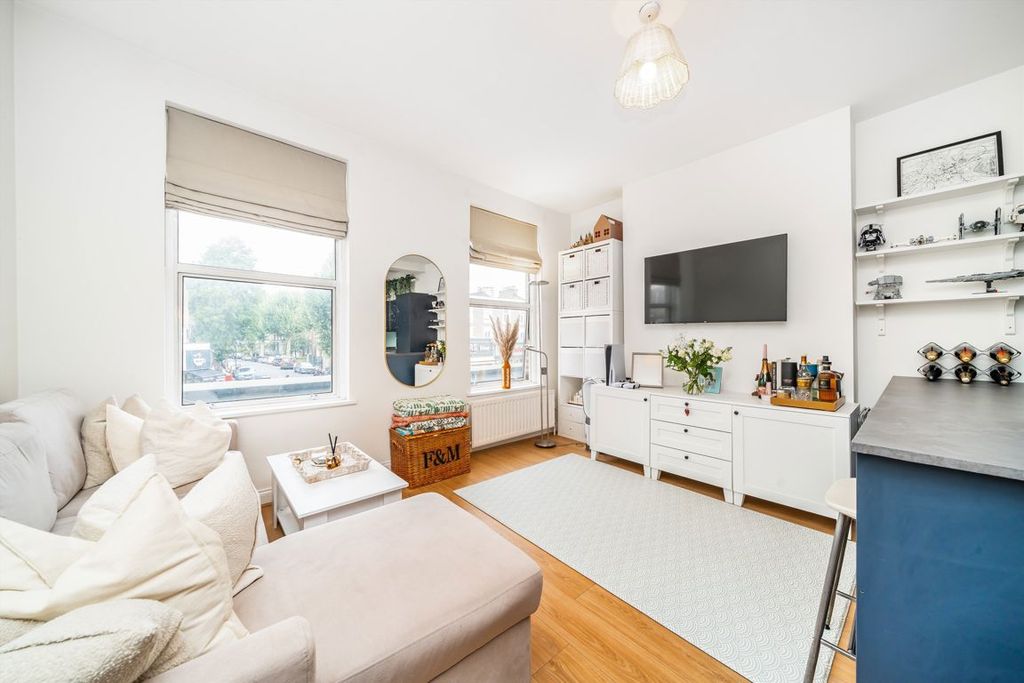 Property photo 1 of 5
