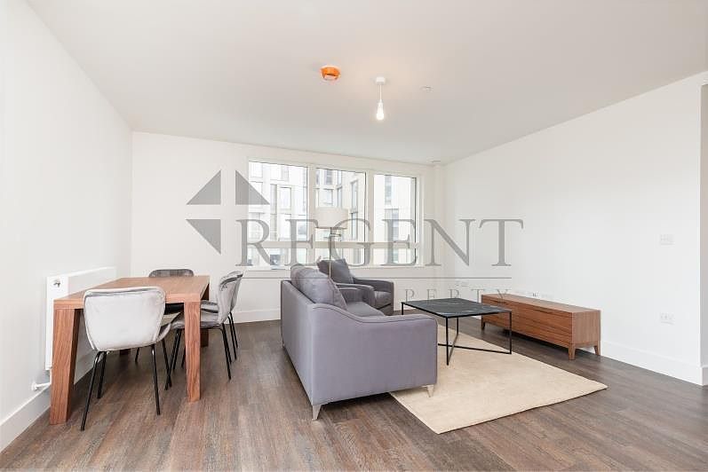 Property photo 2 of 8 Open Plan