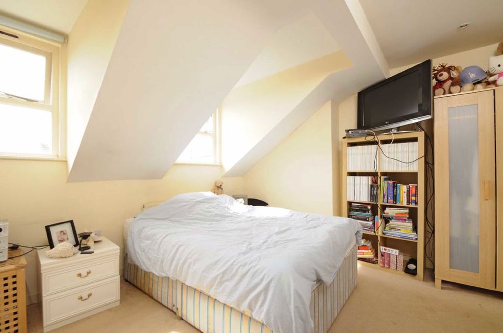 Property photo 3 of 4