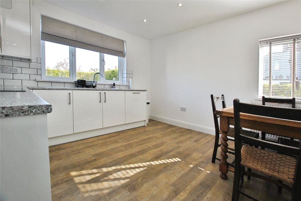 Property photo 2 of 9 Picture No. 09