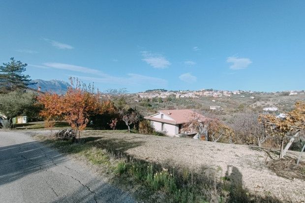 Property photo 1 of 20