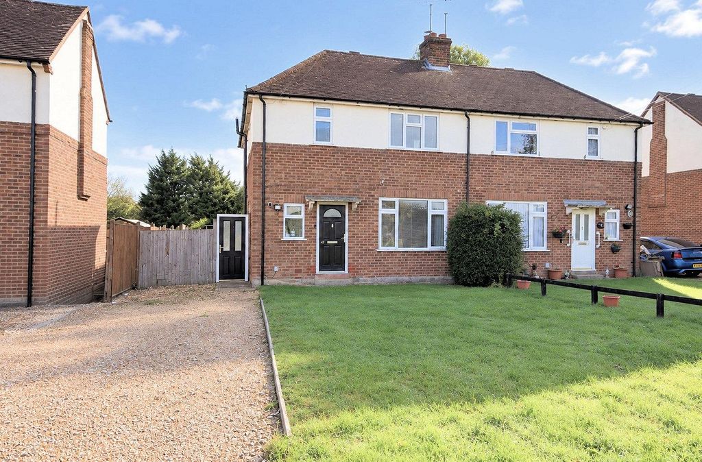 Property photo 1 of 15 48Toddingtonrdtebworth-H1.Jpeg