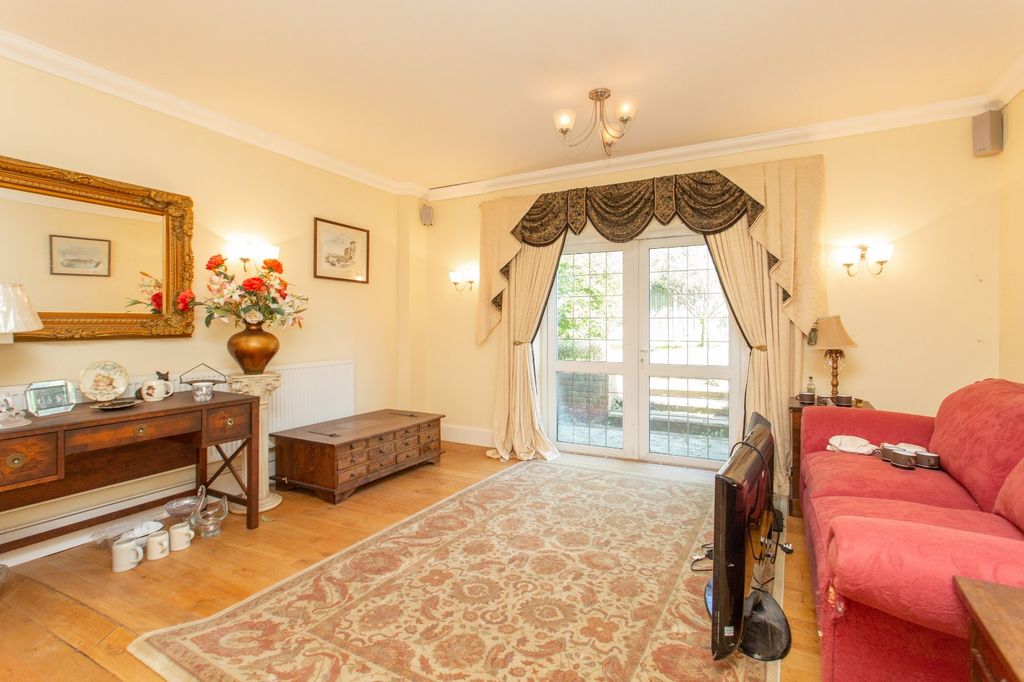 Additional image 10 of 6 bed detached house for saleDurlock Avenue, Ramsgate CT11