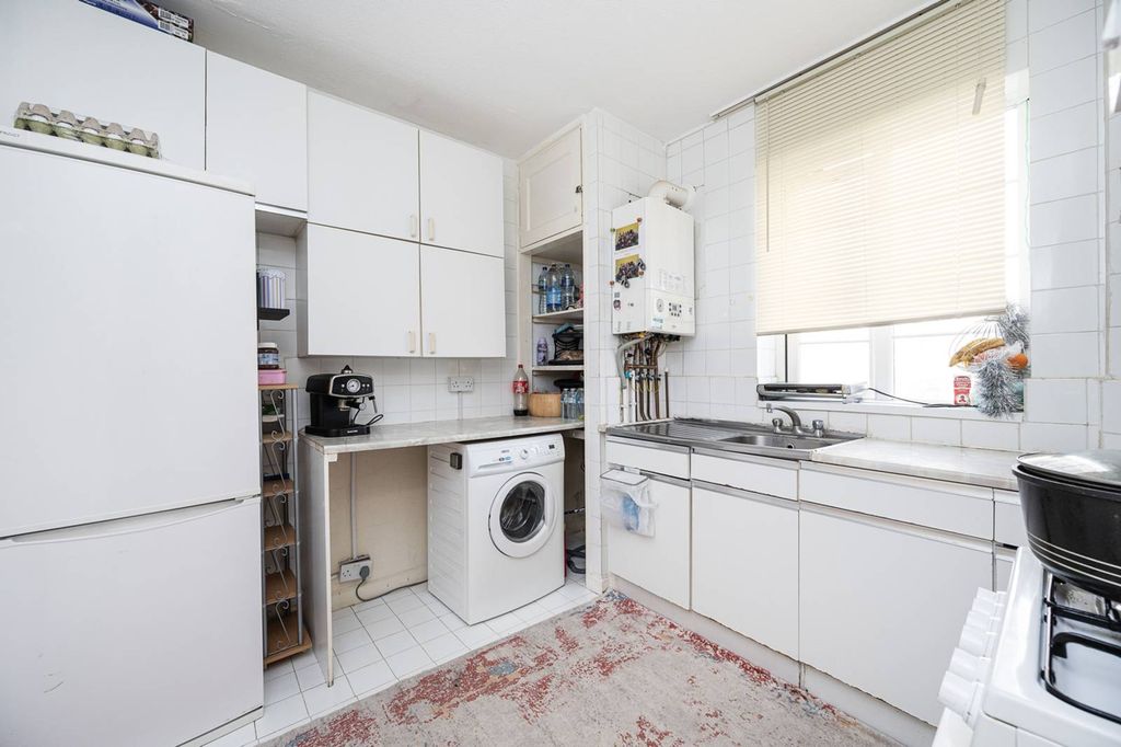 Property photo 3 of 7