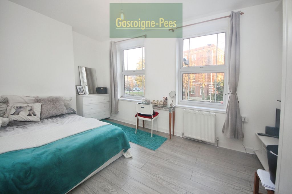 Property photo 1 of 5