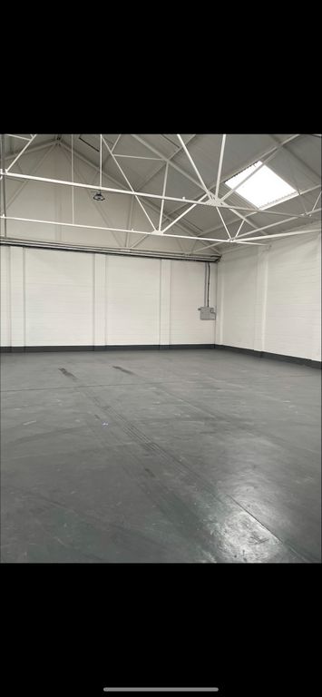 Property photo 1 of 3