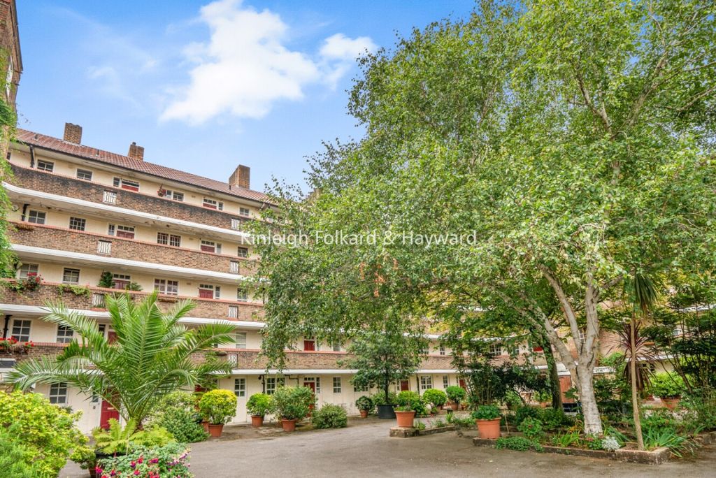 Property photo 3 of 8 74823347-222E-45d8-A
