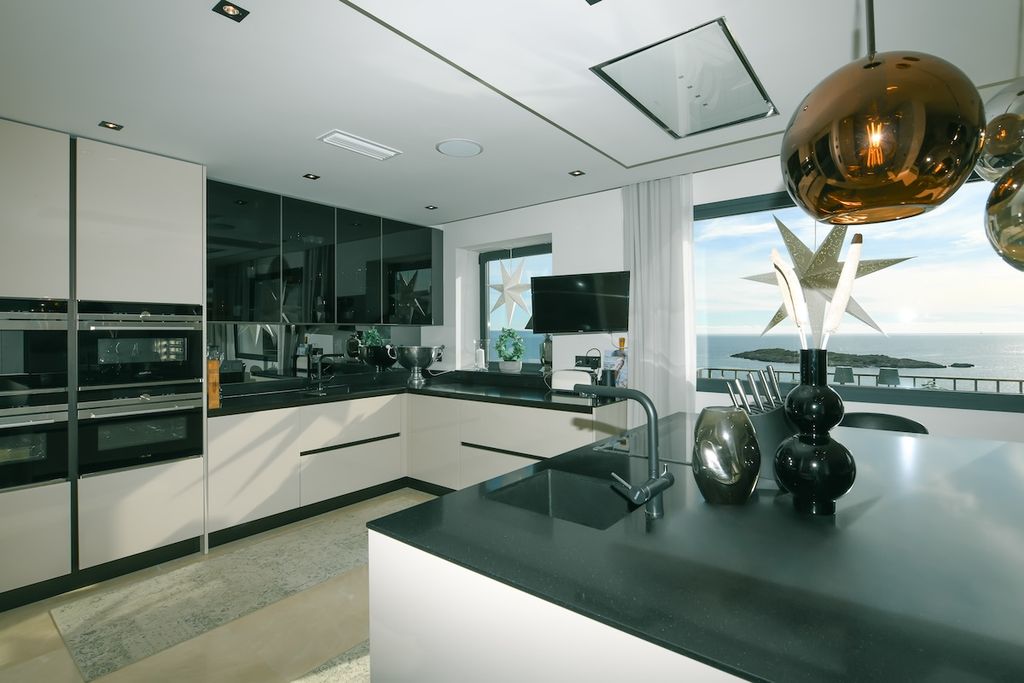 Property photo 3 of 23 Apartment-For-Sale-Front-Line-Illetas-11.Jpg
