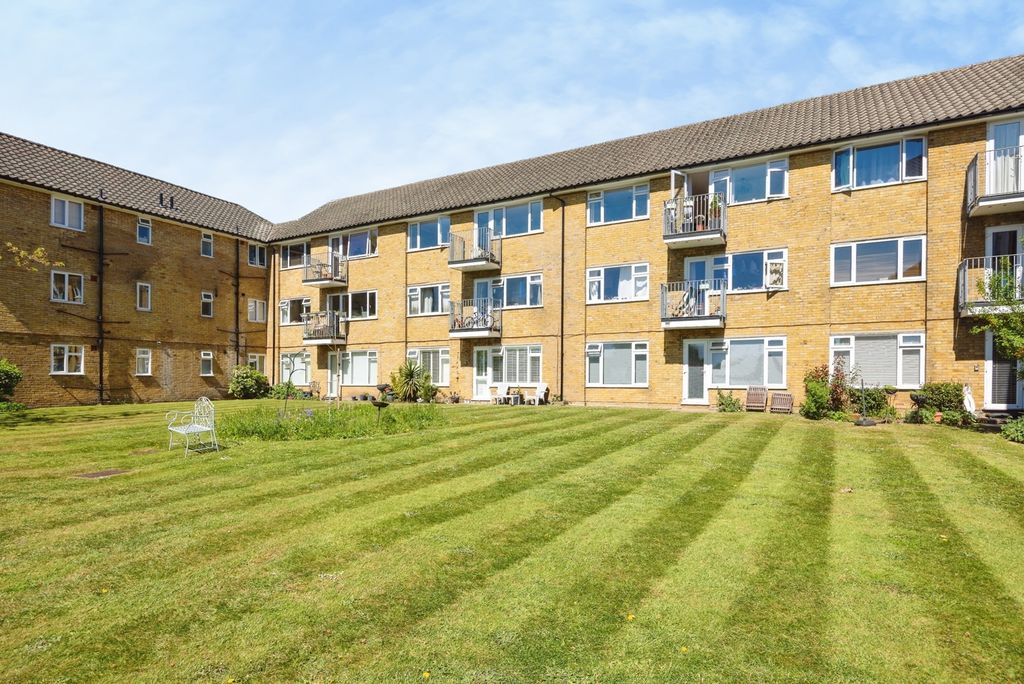Property photo 1 of 19 Pbox-Img.Jpg