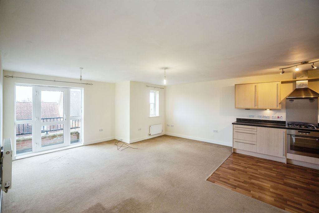 Property photo 3 of 14