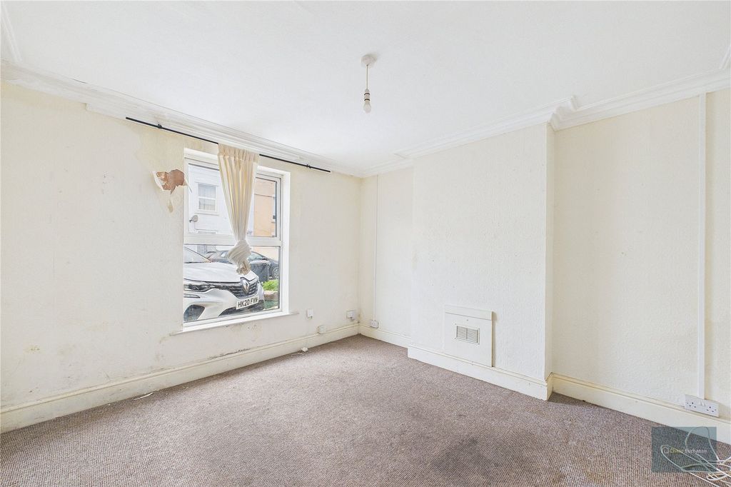 Property photo 2 of 9 Picture No. 03