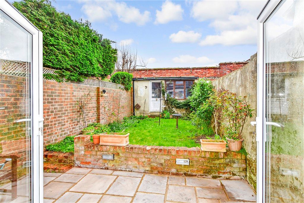 Property photo 2 of 8 External Lifestyle Photograph