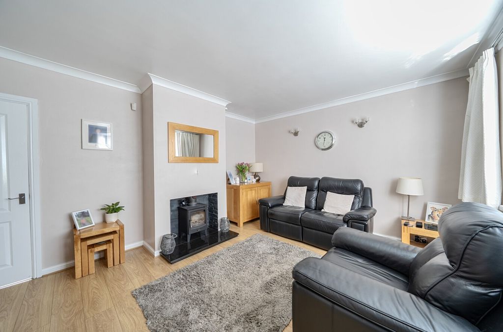 Property photo 3 of 19 5030594