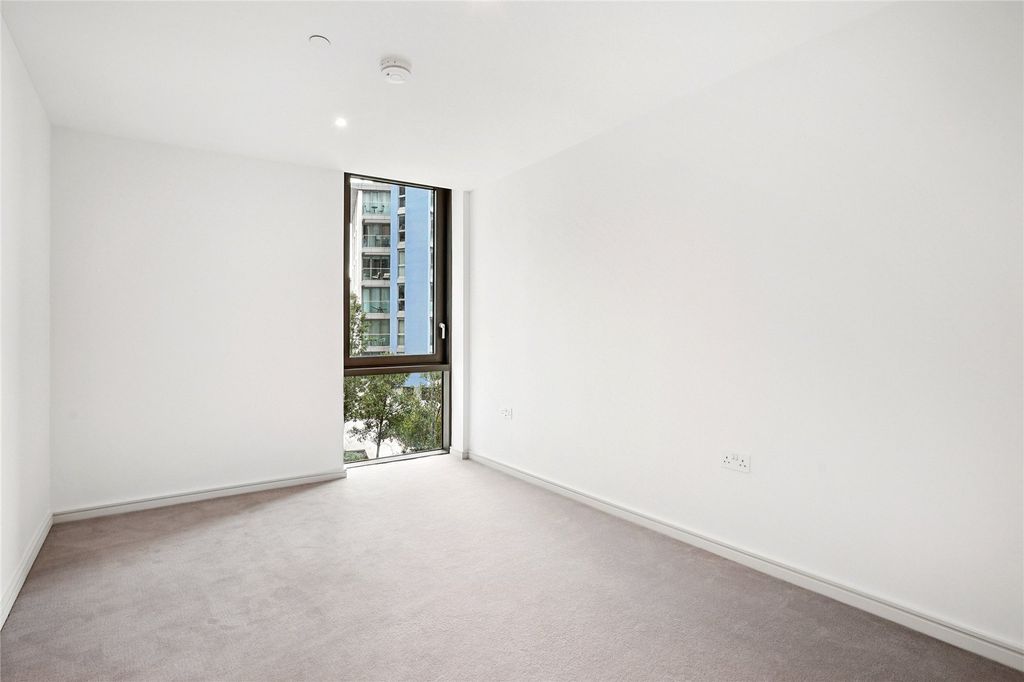 Property photo 3 of 14 Picture No. 11