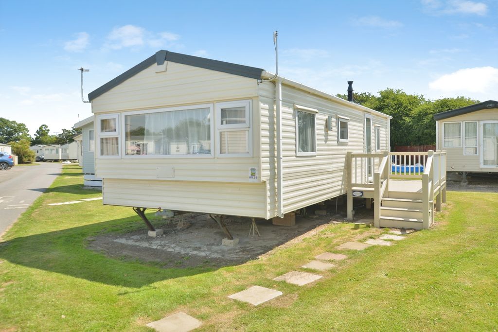 Property photo 1 of 25