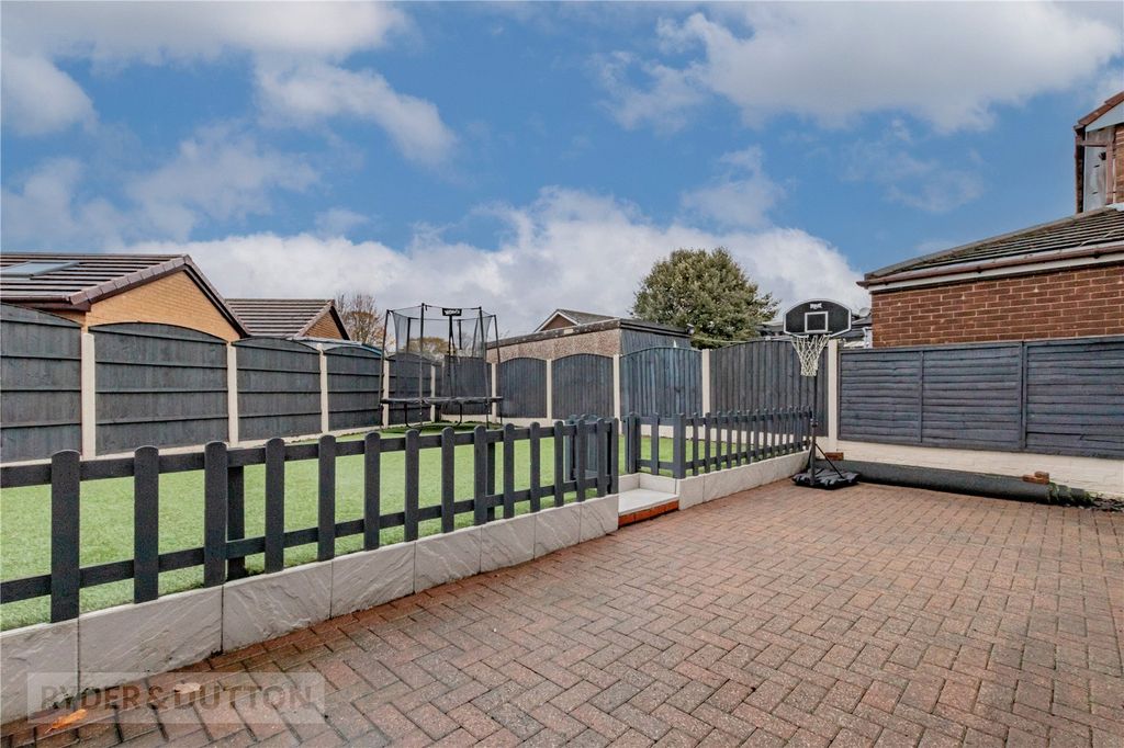 Property photo 2 of 19 External