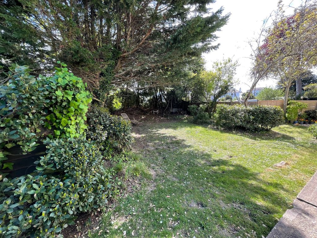 Property photo 3 of 3
