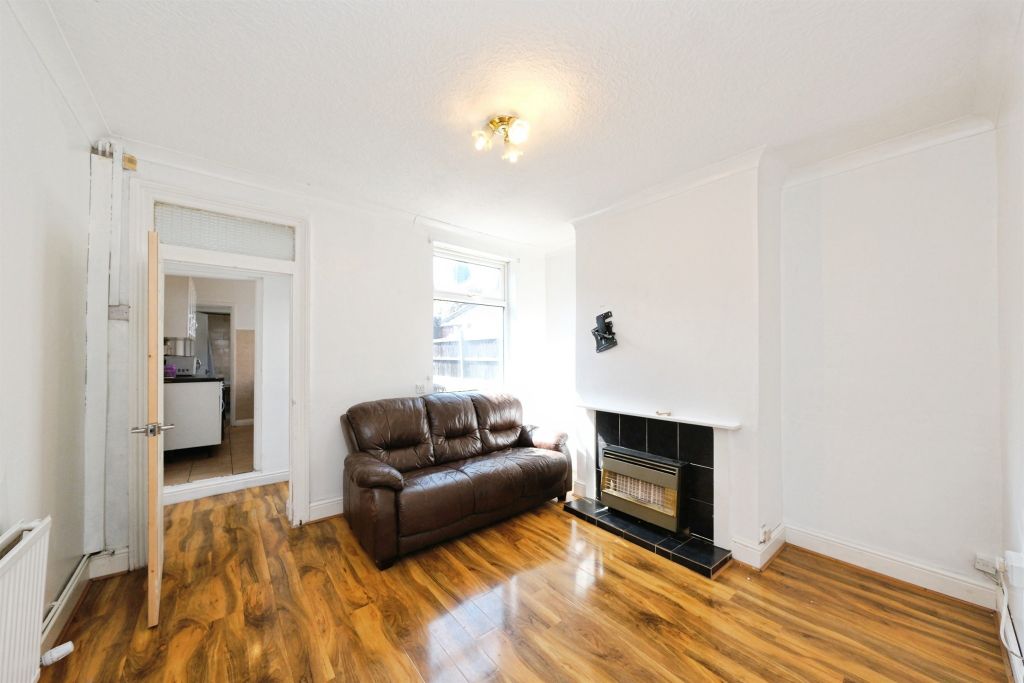 Property photo 2 of 20