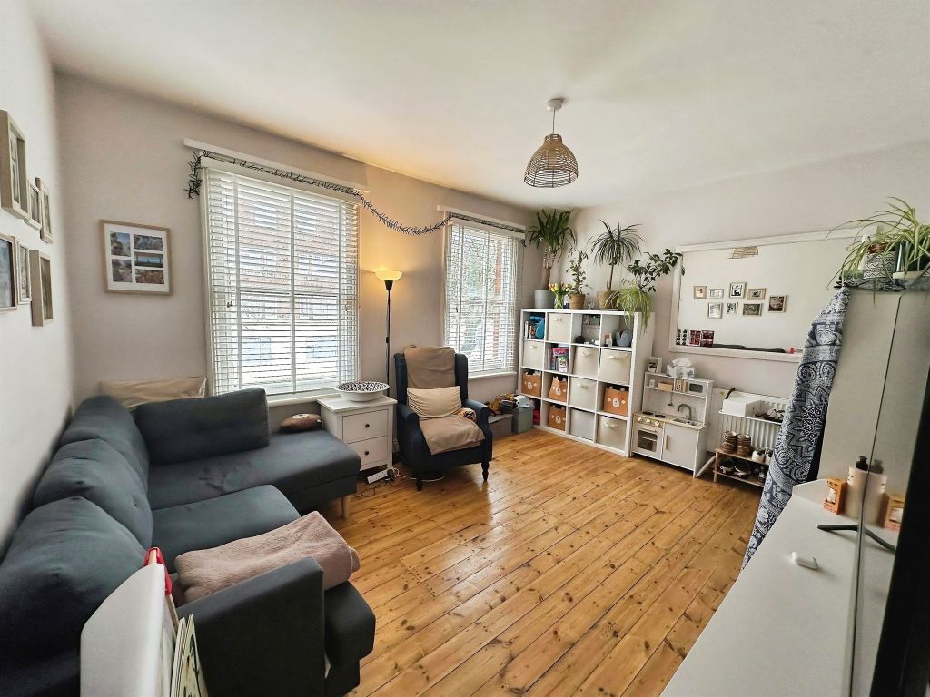 Property photo 2 of 13