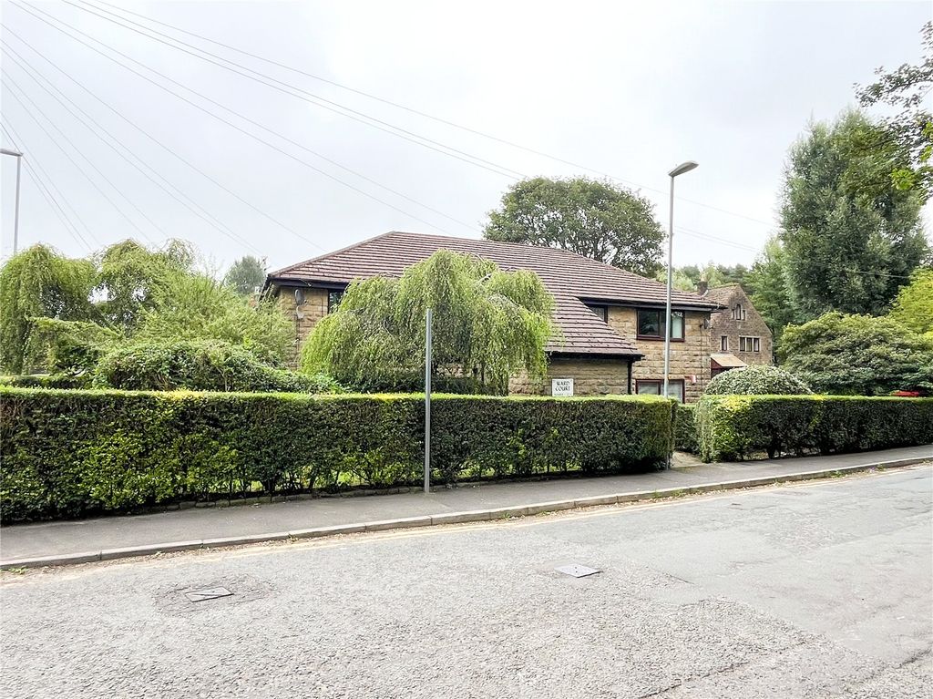 Property photo 1 of 13 External
