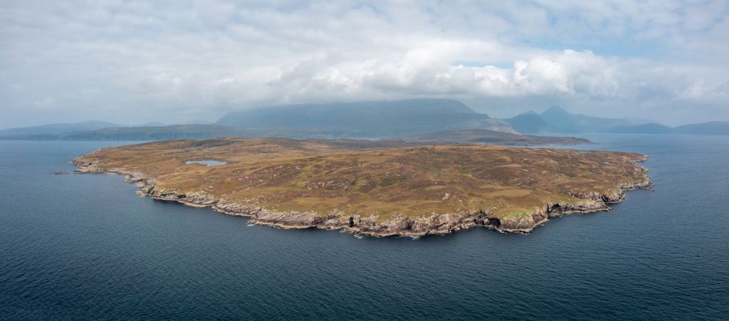 Property photo 3 of 17 South Soay Croft