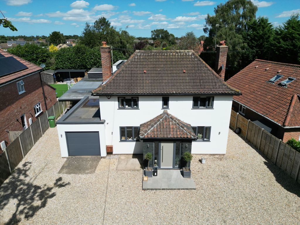 Property photo 2 of 25