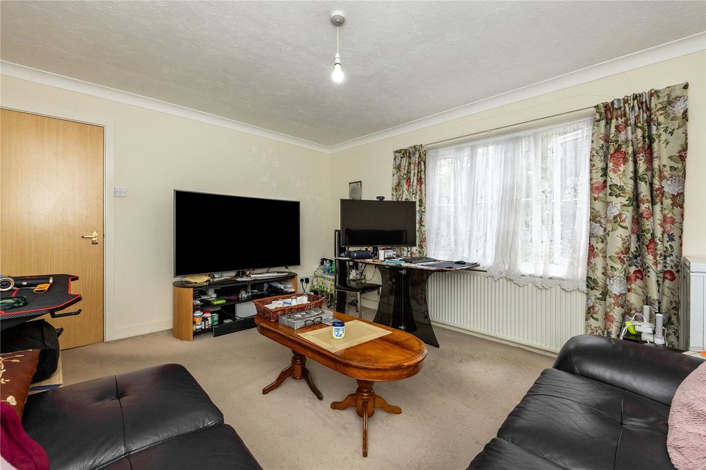 Property photo 3 of 10 Picture No. 06