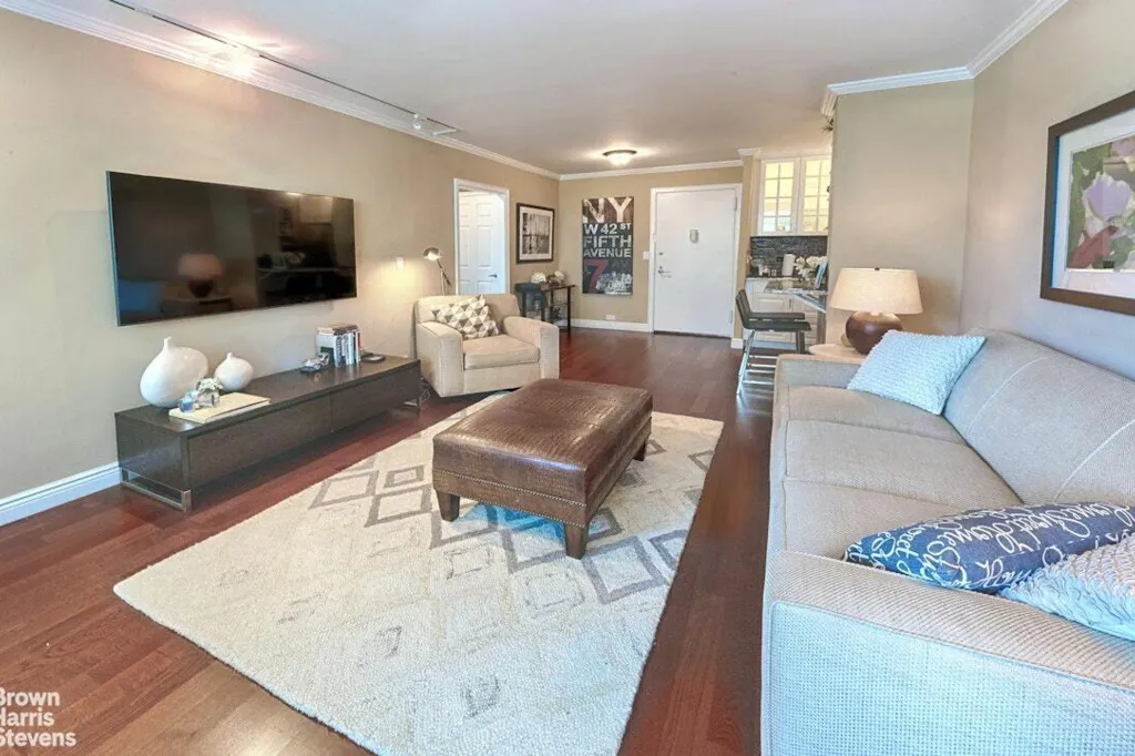Property photo 3 of 8 <Alttext/>