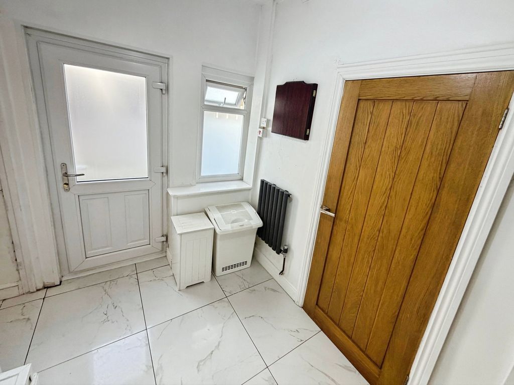 Additional image 7 of 1 bed flat for saleHillside, Neath SA11