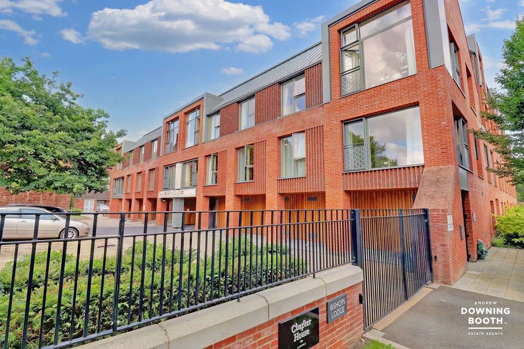 Property photo 1 of 20