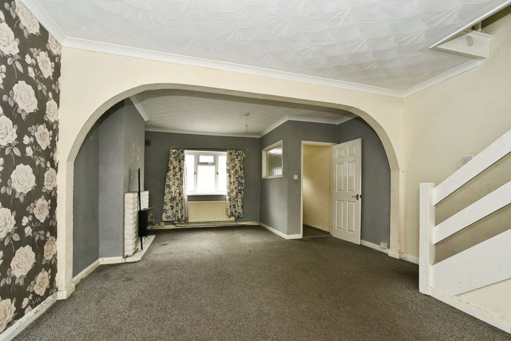 Property photo 3 of 9