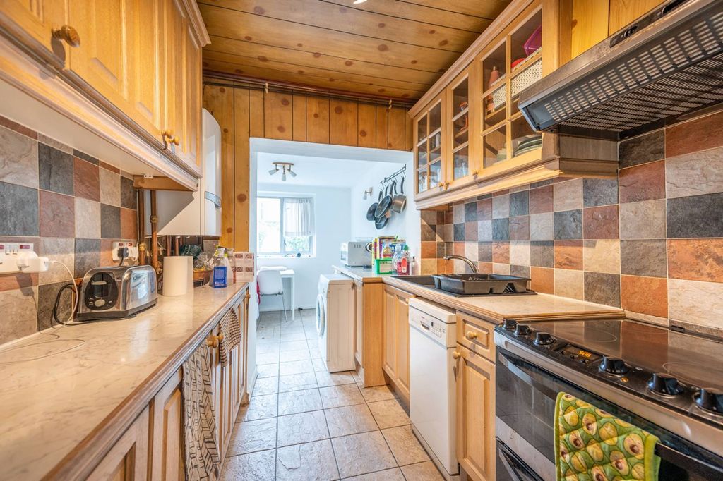 Property photo 3 of 9